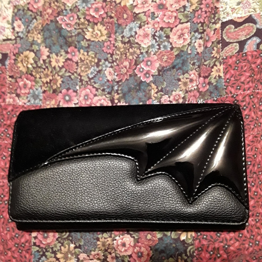 Avelina De Moray Wallet